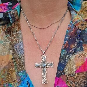 Elegant Sterling Silver Cross Pendant Necklace